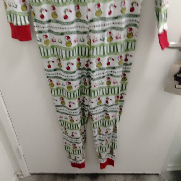 "Dr.Seuss', The Grinch, Christmas/Older Kids/Adult, Long Sleeved Sleepwear - Picture 7 of 7